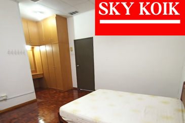 Bandar Laguna Merbok