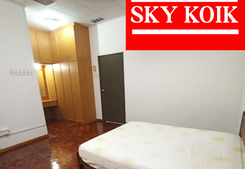 Bandar Laguna Merbok