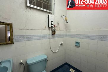 Bandar Laguna Merbok