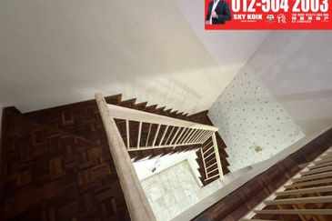 Bandar Laguna Merbok