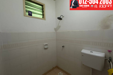 Bandar Laguna Merbok