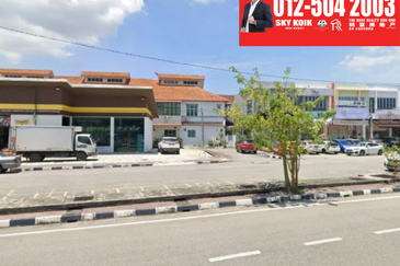 Pusat Perniagaan Jalan Raja Uda