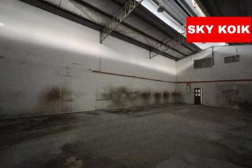 Jalan Sungai Tiram 7