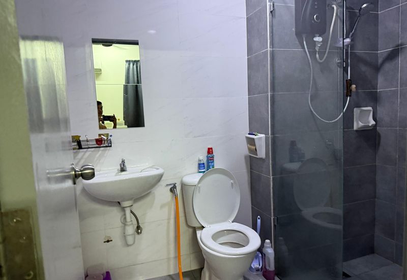 Imperial Hatamas Condominium