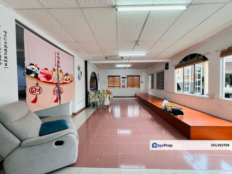 2 Storey Superlink Taman Melur @ Ampang For Sale RM 1.38 M / 3B 3B / 3759 sqft / Very big garden  /leasehold until 2085/, Selangor, Ampang