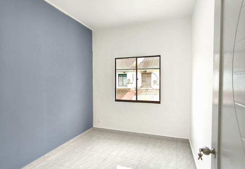DOUBLE STOREY TERRACE, BUKIT INDAH