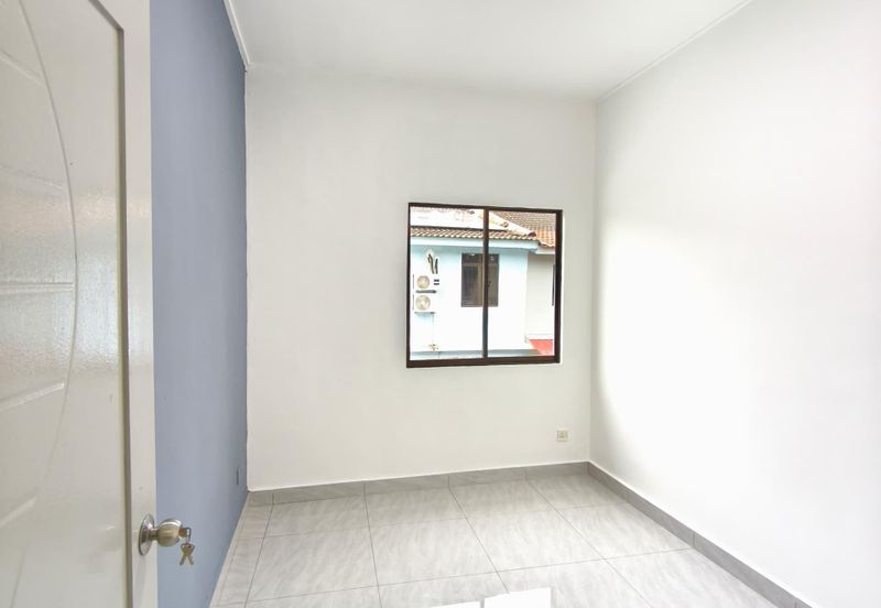 DOUBLE STOREY TERRACE, BUKIT INDAH