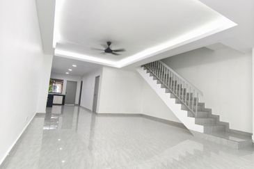 DOUBLE STOREY TERRACE, BUKIT INDAH