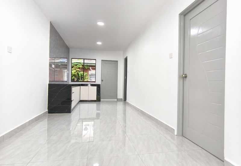 DOUBLE STOREY TERRACE, BUKIT INDAH