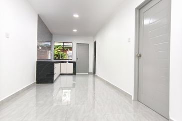 DOUBLE STOREY TERRACE, BUKIT INDAH