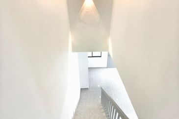 DOUBLE STOREY TERRACE, BUKIT INDAH