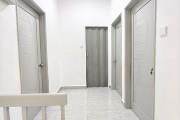 DOUBLE STOREY TERRACE, BUKIT INDAH