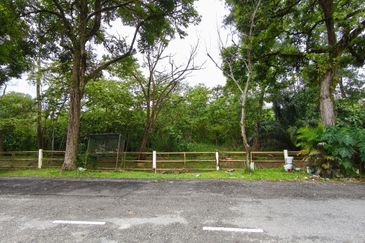 DOUBLE STOREY TERRACE, BUKIT INDAH