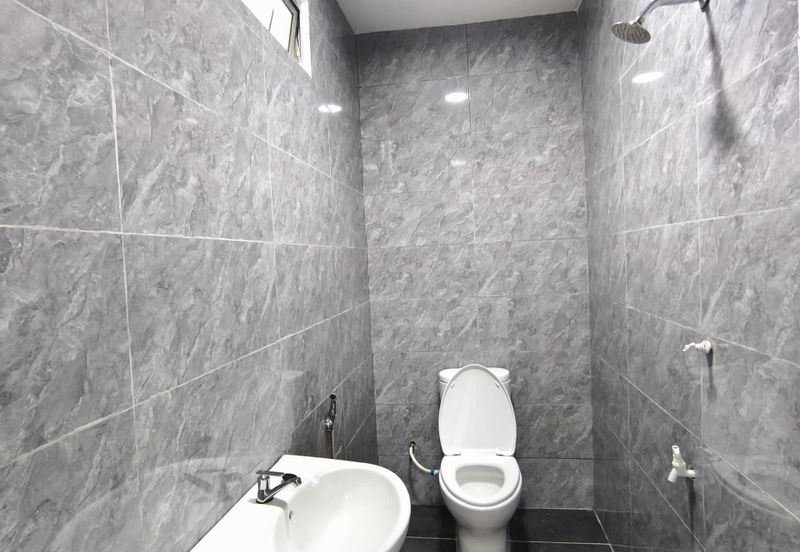 DOUBLE STOREY TERRACE, BUKIT INDAH