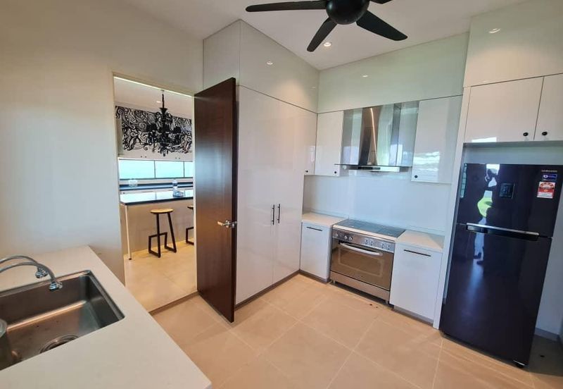 The Country Residency