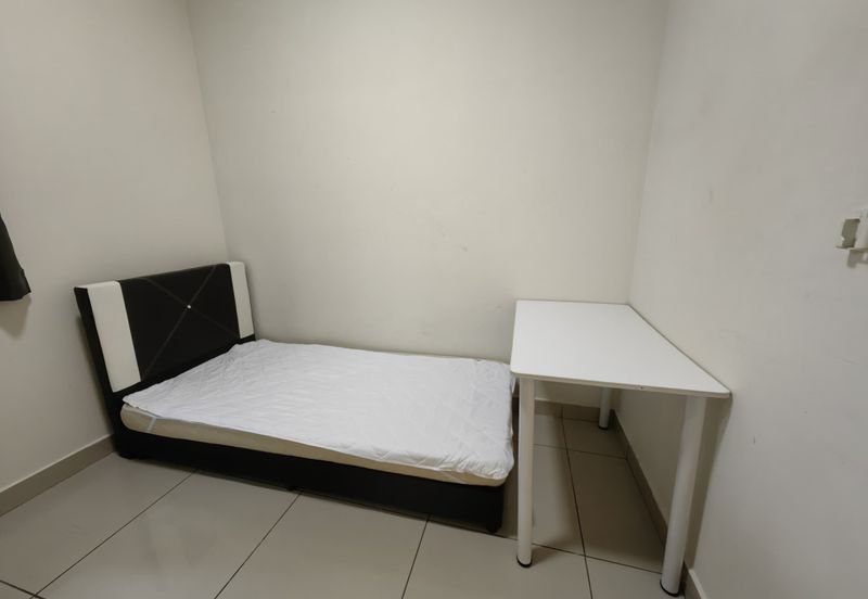 Meridin Bayvue Apartment