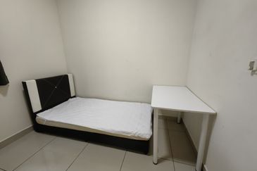 Meridin Bayvue Apartment