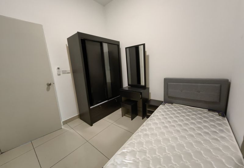 Meridin Bayvue Apartment