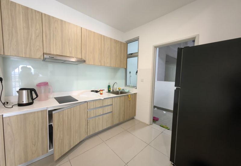 Meridin Bayvue Apartment