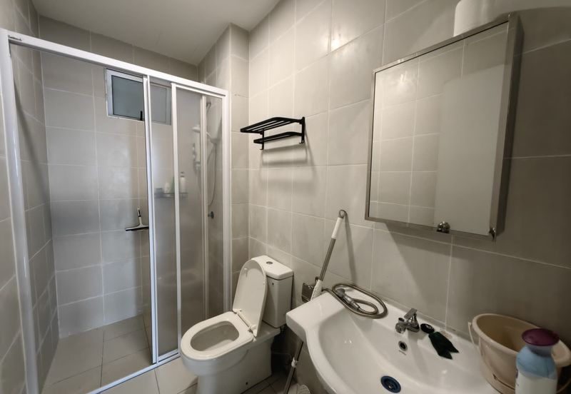 Meridin Bayvue Apartment