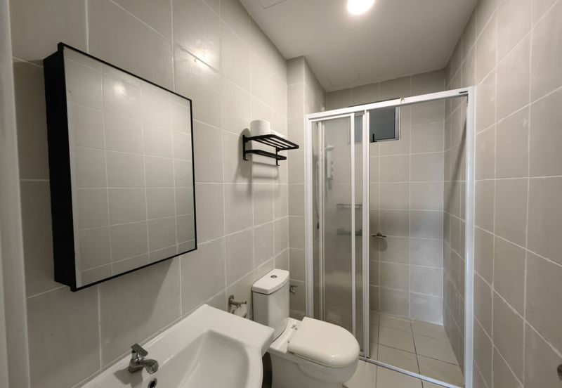 Meridin Bayvue Apartment