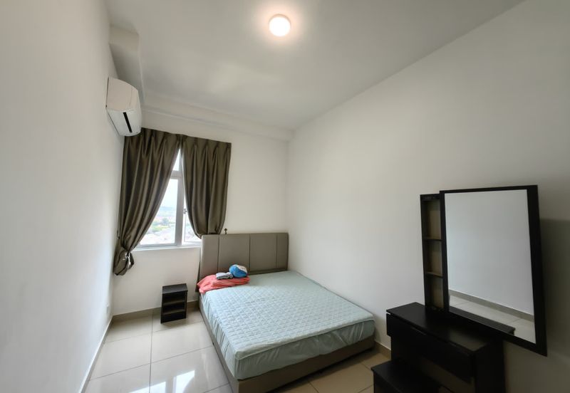 Meridin Bayvue Apartment