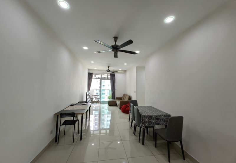 Meridin Bayvue Apartment