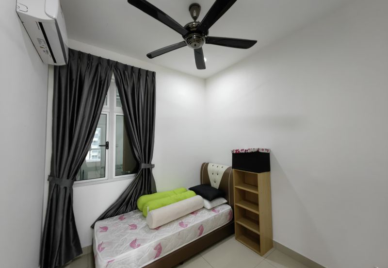 Meridin Bayvue Apartment