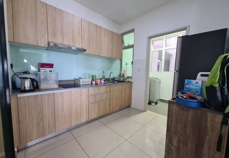 Meridin Bayvue Apartment