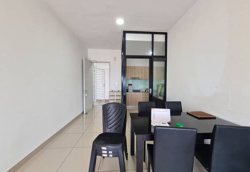 Meridin Bayvue Apartment