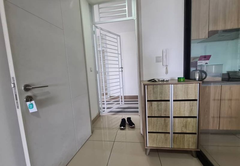 Meridin Bayvue Apartment