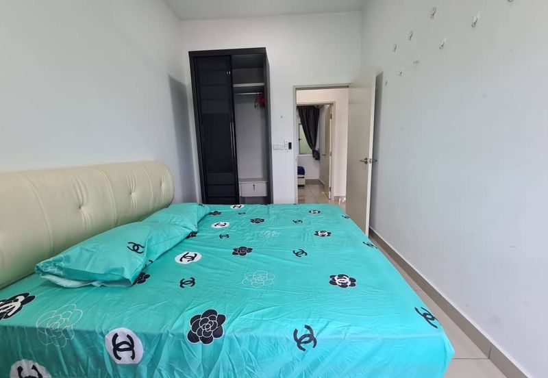 Meridin Bayvue Apartment