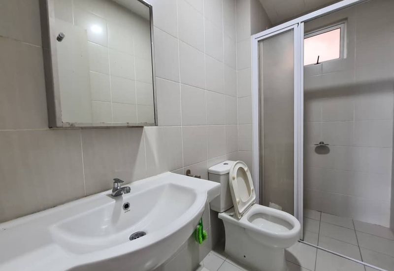 Meridin Bayvue Apartment