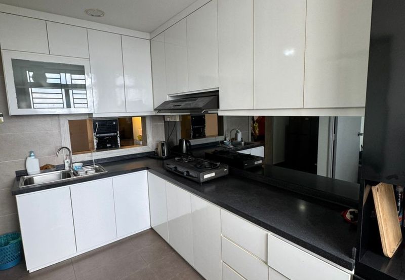 Eastbay Luxury Apartment