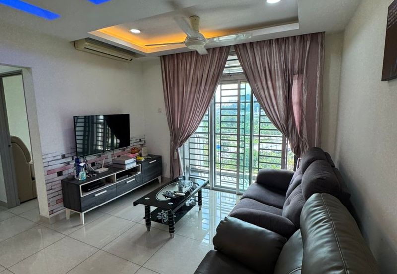 Eastbay Luxury Apartment