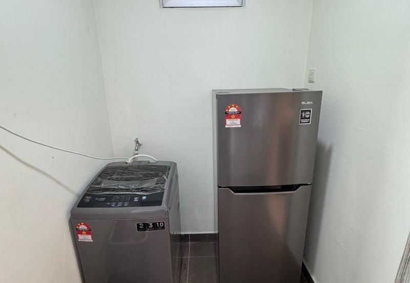 Eastbay Luxury Apartment