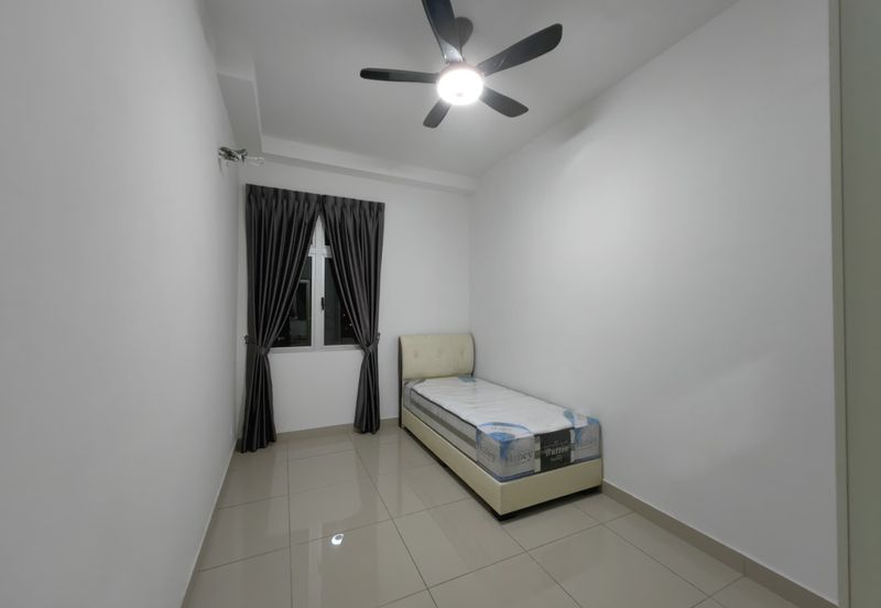 Meridin Bayvue Apartment