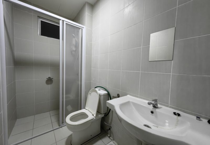 Meridin Bayvue Apartment