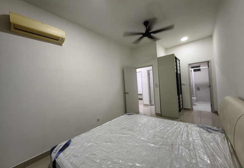 Meridin Bayvue Apartment