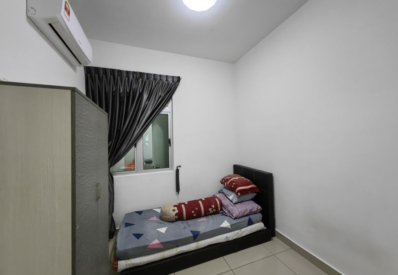 Meridin Bayvue Apartment