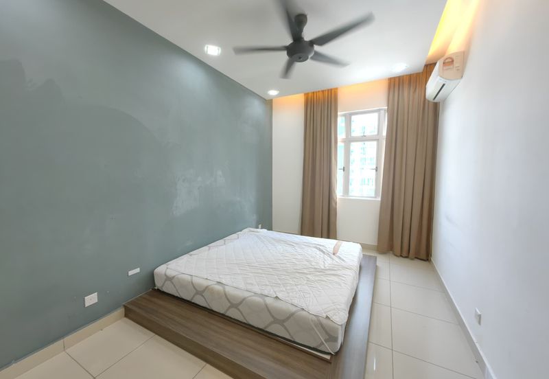 Meridin Bayvue Apartment