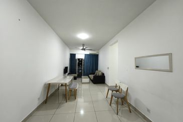 Meridin Bayvue Apartment