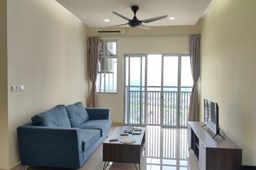 Meridin Bayvue Apartment