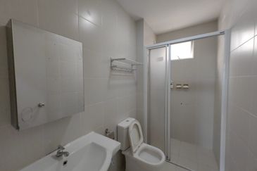 Meridin Bayvue Apartment