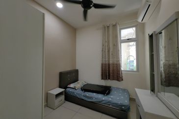 Meridin Bayvue Apartment