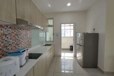 Meridin Bayvue Apartment