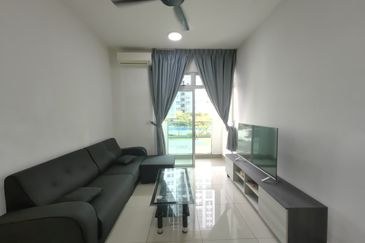 Meridin Bayvue Apartment