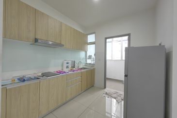 Meridin Bayvue Apartment