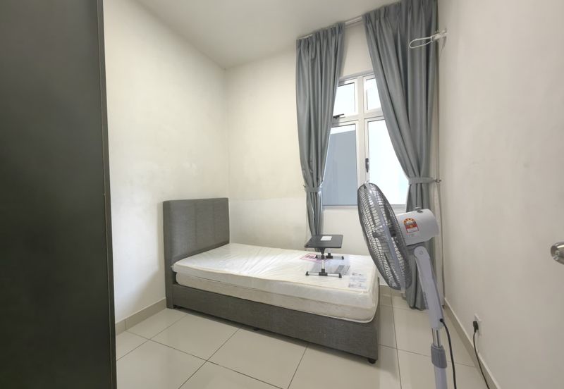 Meridin Bayvue Apartment