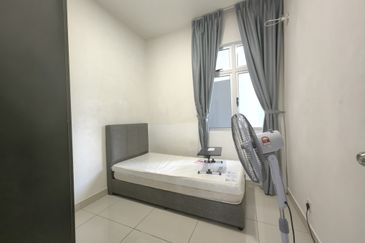 Meridin Bayvue Apartment